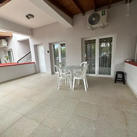 Vergi Apartment Pyla