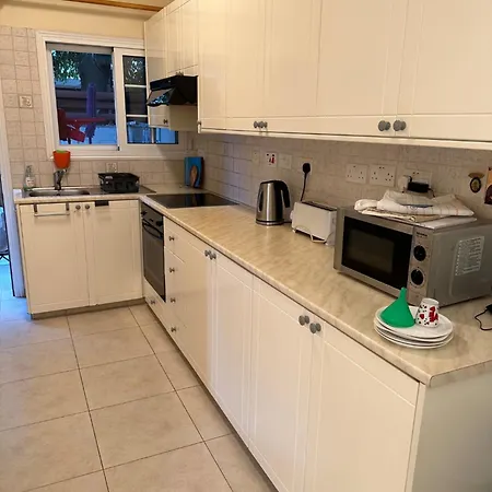 Vergi Apartment Pyla